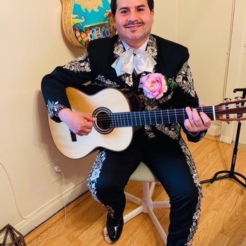 Mariachis En Naperville
